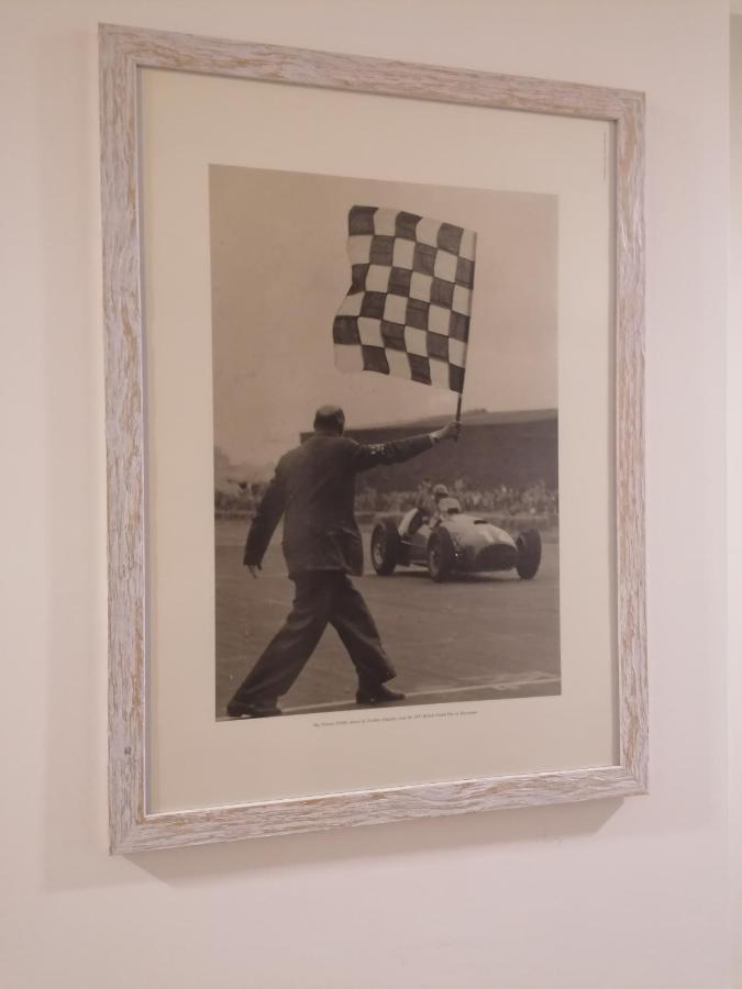 Ferrari Formula 1 Hotel Orio al Serio Luaran gambar