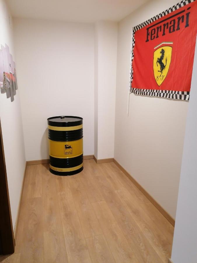 Ferrari Formula 1 Hotel Orio al Serio Luaran gambar
